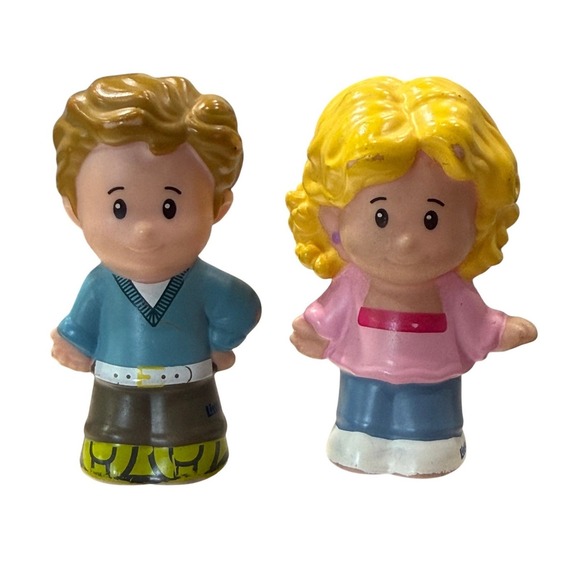 Fisher-Price Other - Happy Sounds Home Mom Dad Replacement Figures 2012 Preschool Toy People Pair